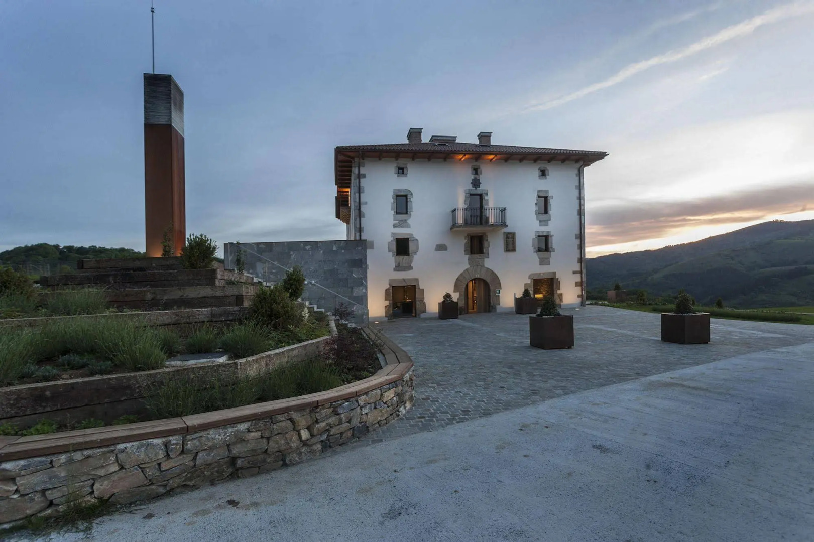 Palacio de Yrisarri by IrriSarri Land