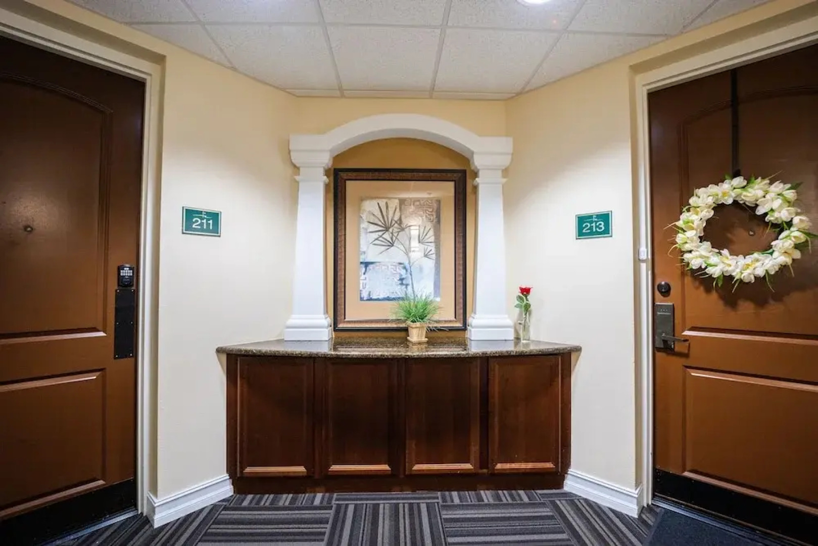 2 bedroom Tampa Condo at Private Golf Course 2 Condo by RedAwning