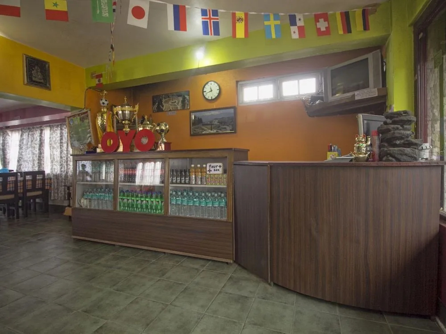 OYO 18904 Atithi Guest House