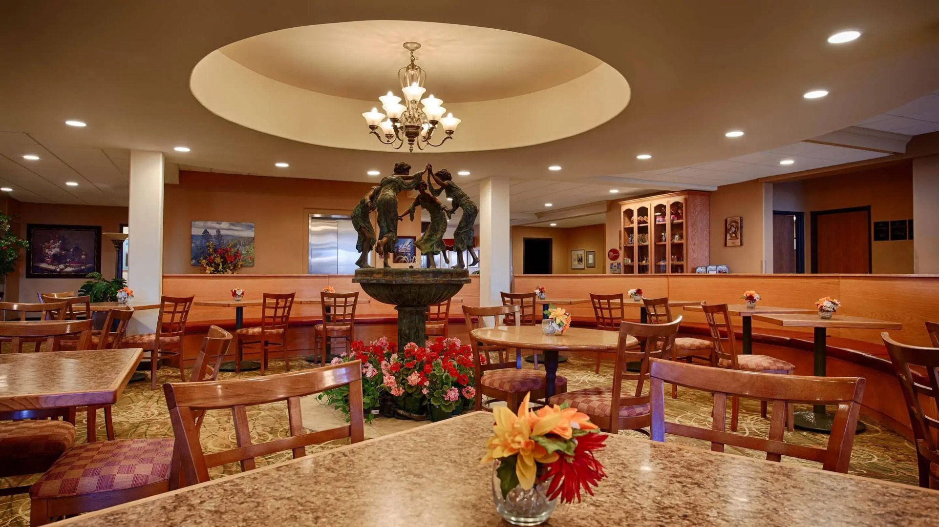 Best Western Plus Swiss Chalet Hotel & Suites