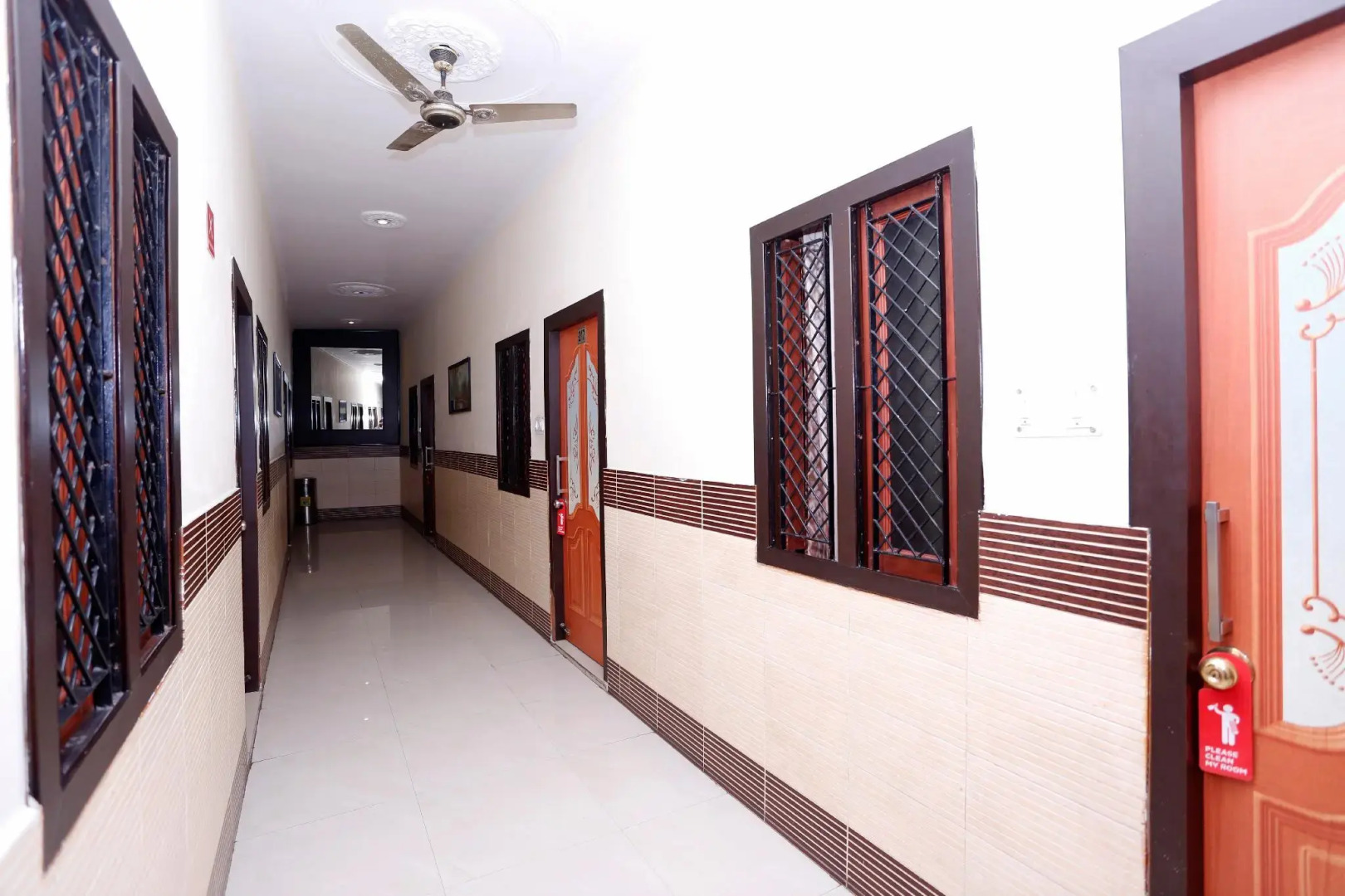 OYO 5851 Mehfil Hotel