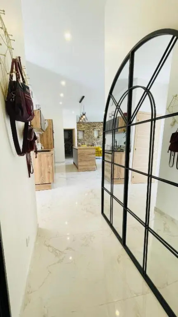 SAKINA Appartement en bord de sorgue