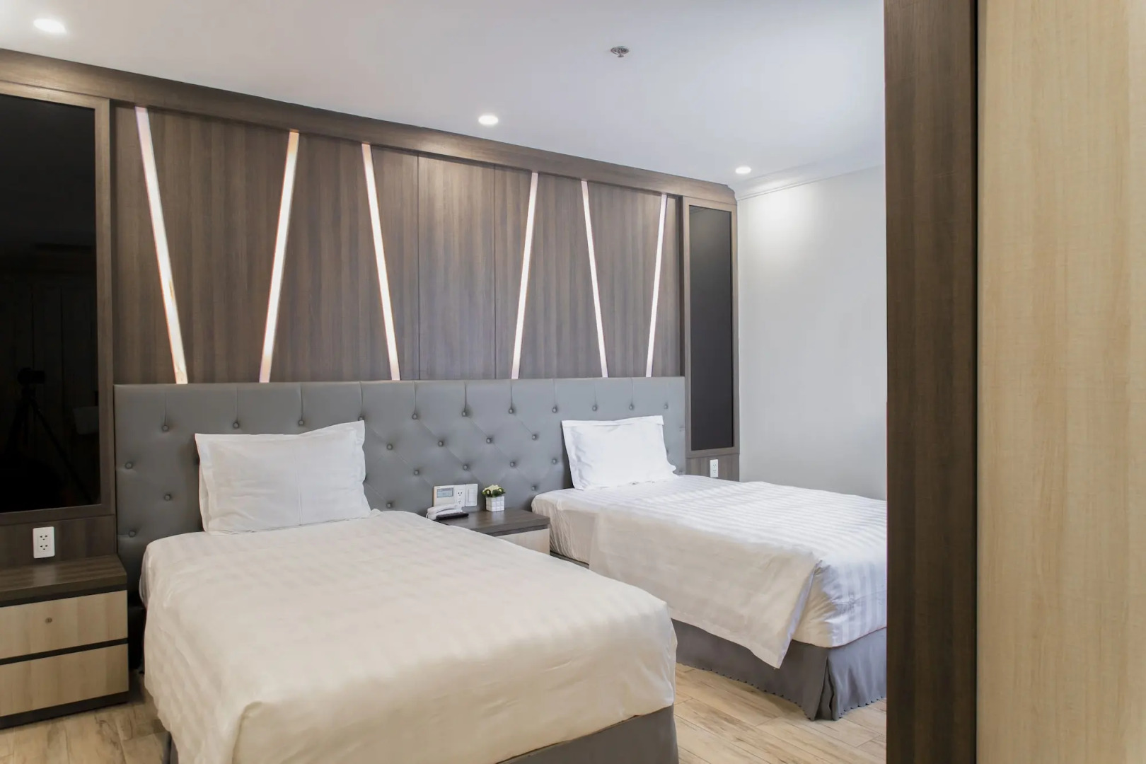 Seven Seas Hotel and Apartment