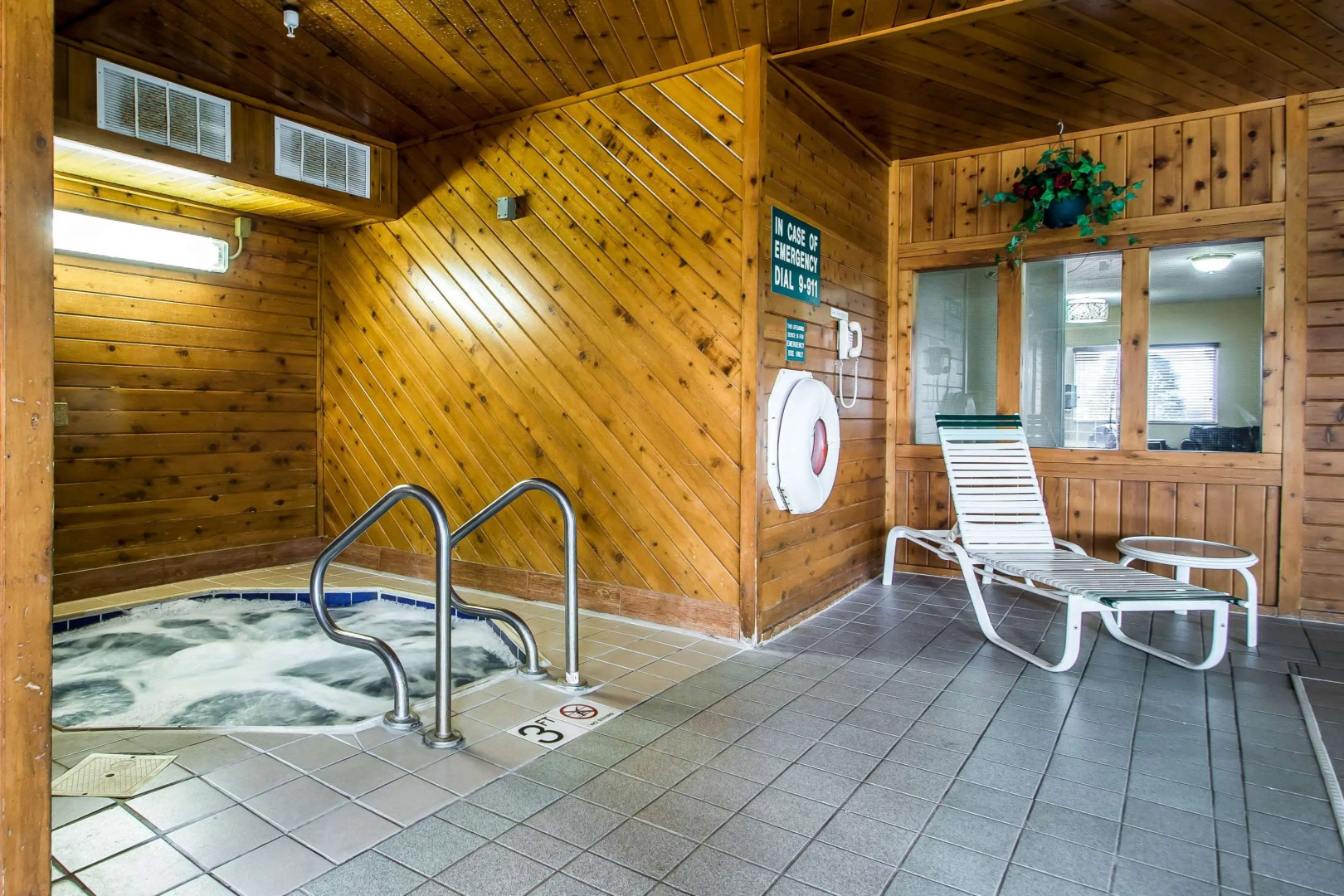 Quality Inn Dubuque on Hwy 20