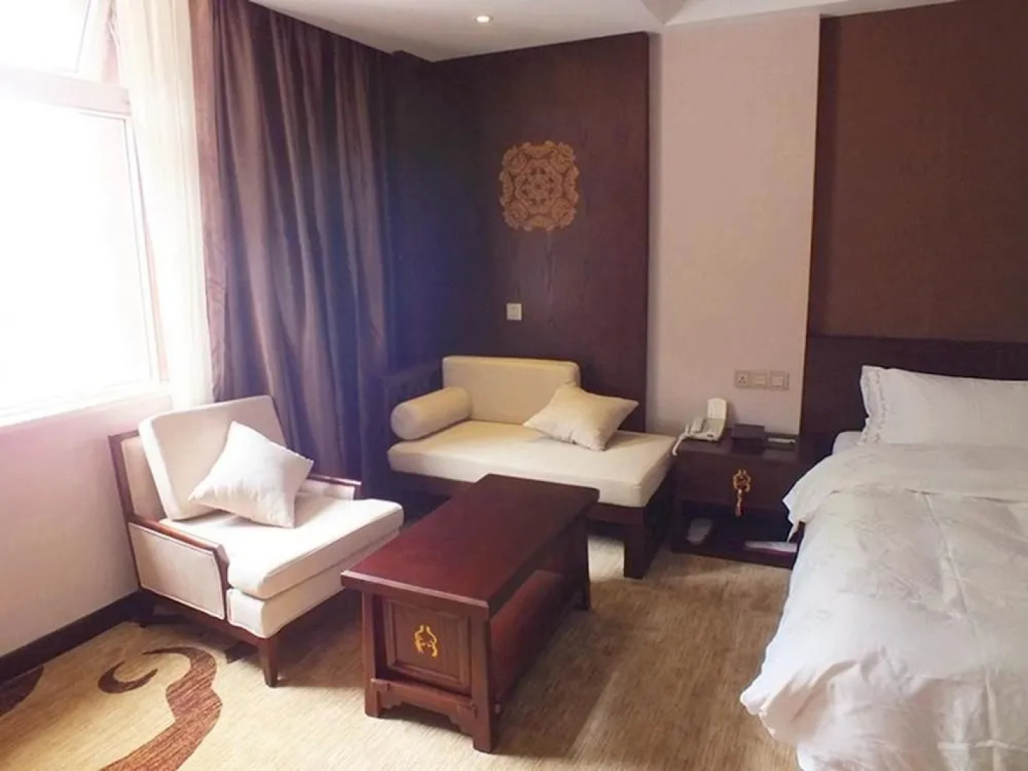 Sanroyal International Hotel