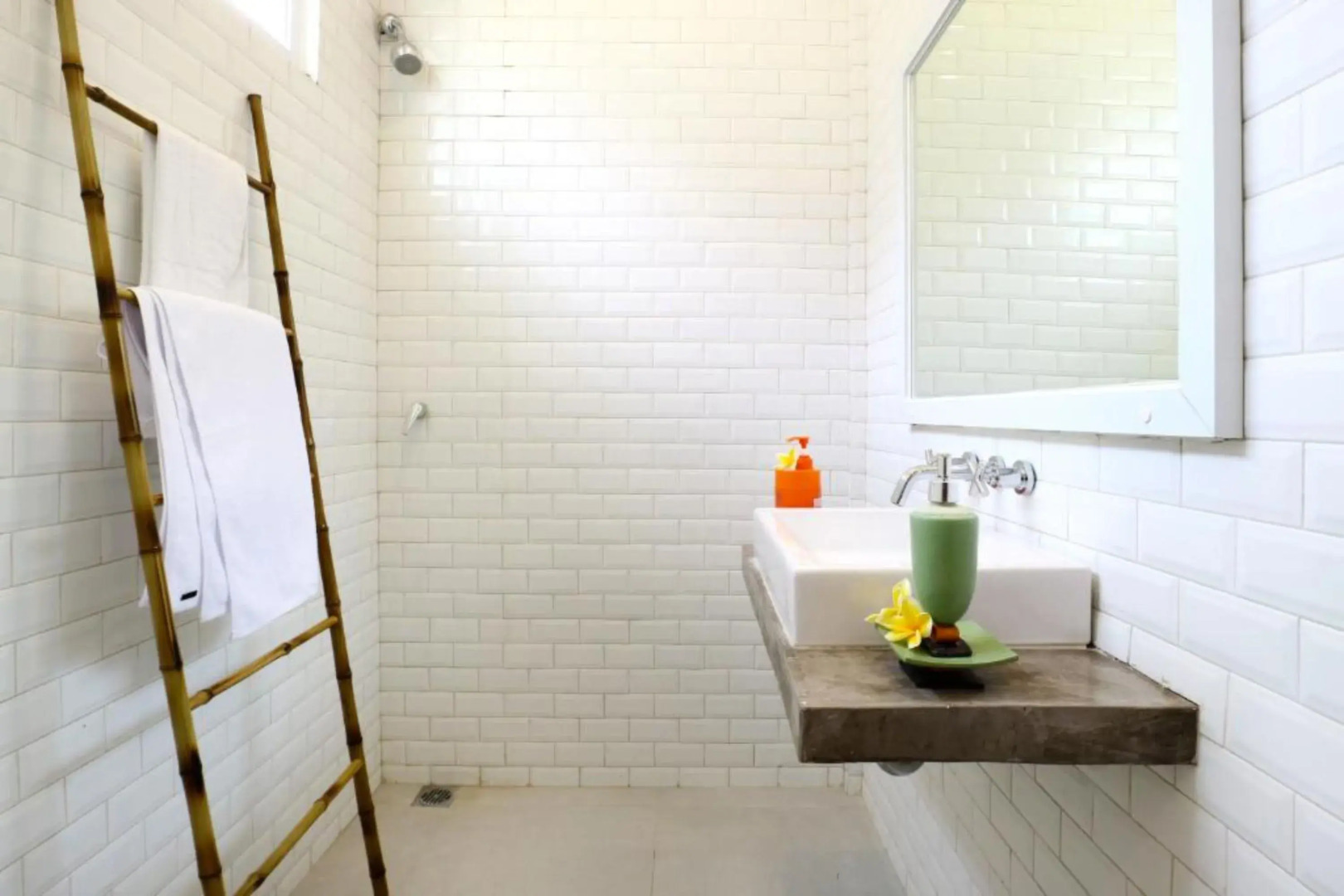 Margarita Surf Hostel Canggu