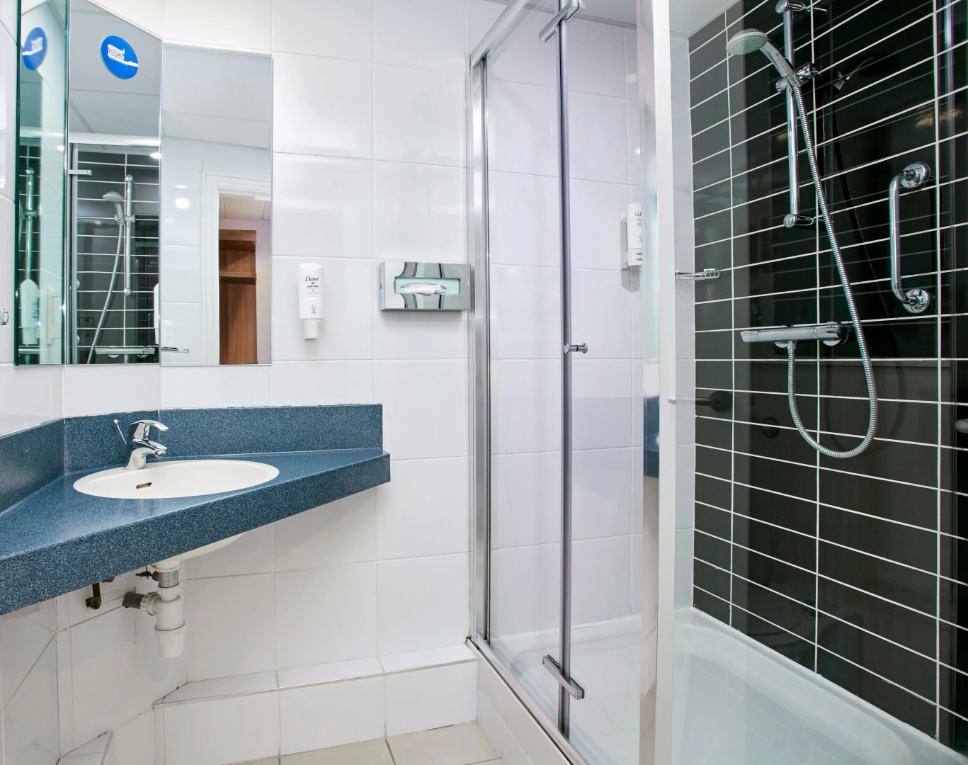 Holiday Inn Express Belfast City by IHG