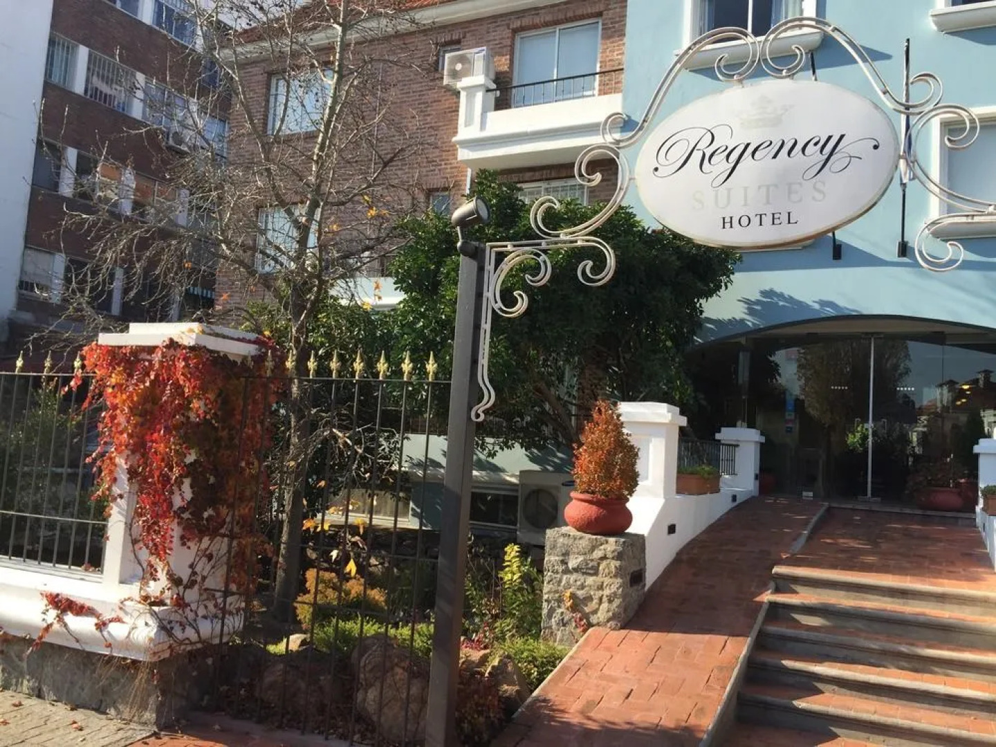 Regency Carrasco - Suites & Boutique Hotel