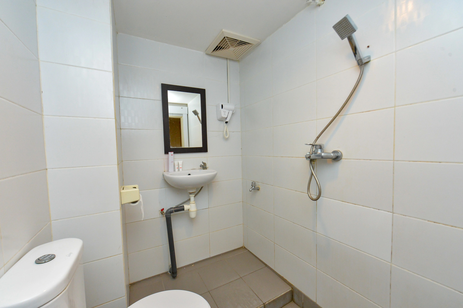 OYO 2487 Sampurna Jaya Hotel