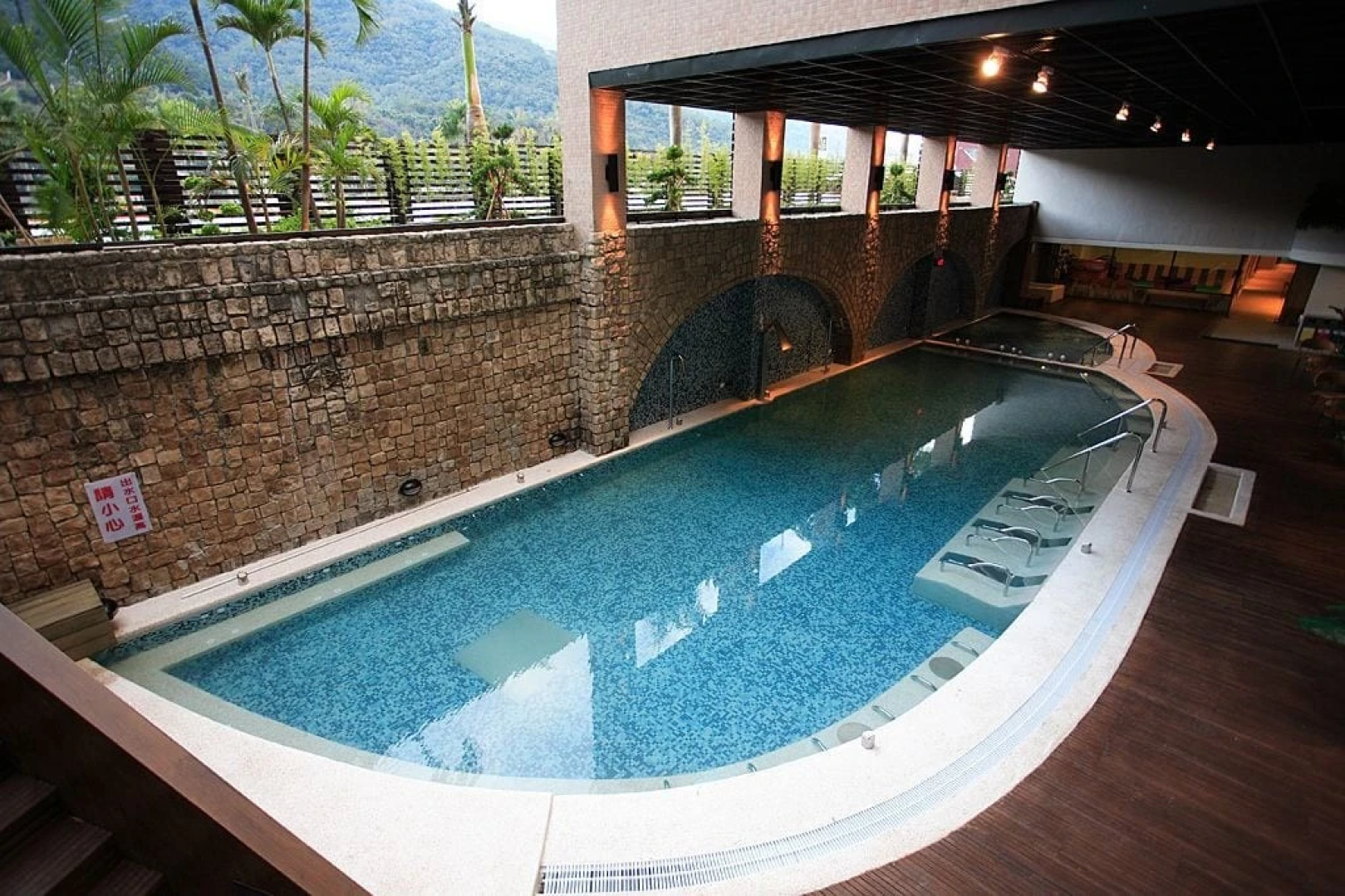 Hoya Hot Springs Resort & Spa