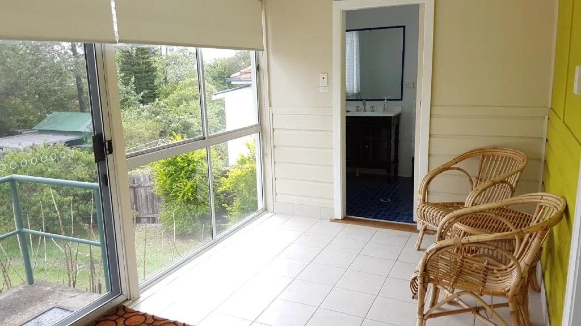 16 Gregson - Silky Oaks