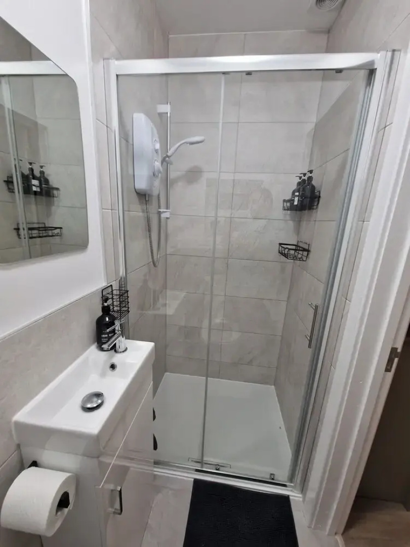 Cozy Apartment at Highbanks The Annex