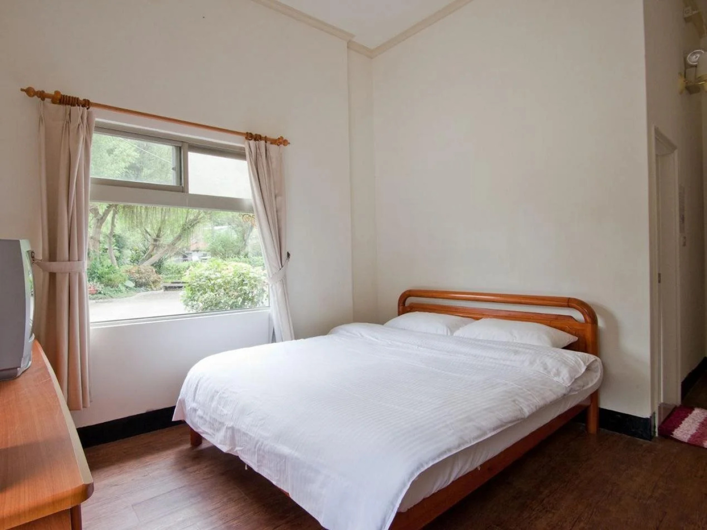 Taiwan Reishi Expert Bed and Breakfast
