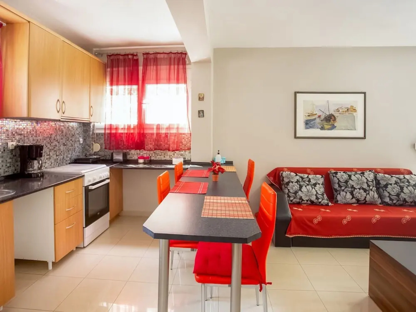 Pleasant Apartment in N. Irakleitsa With Garden