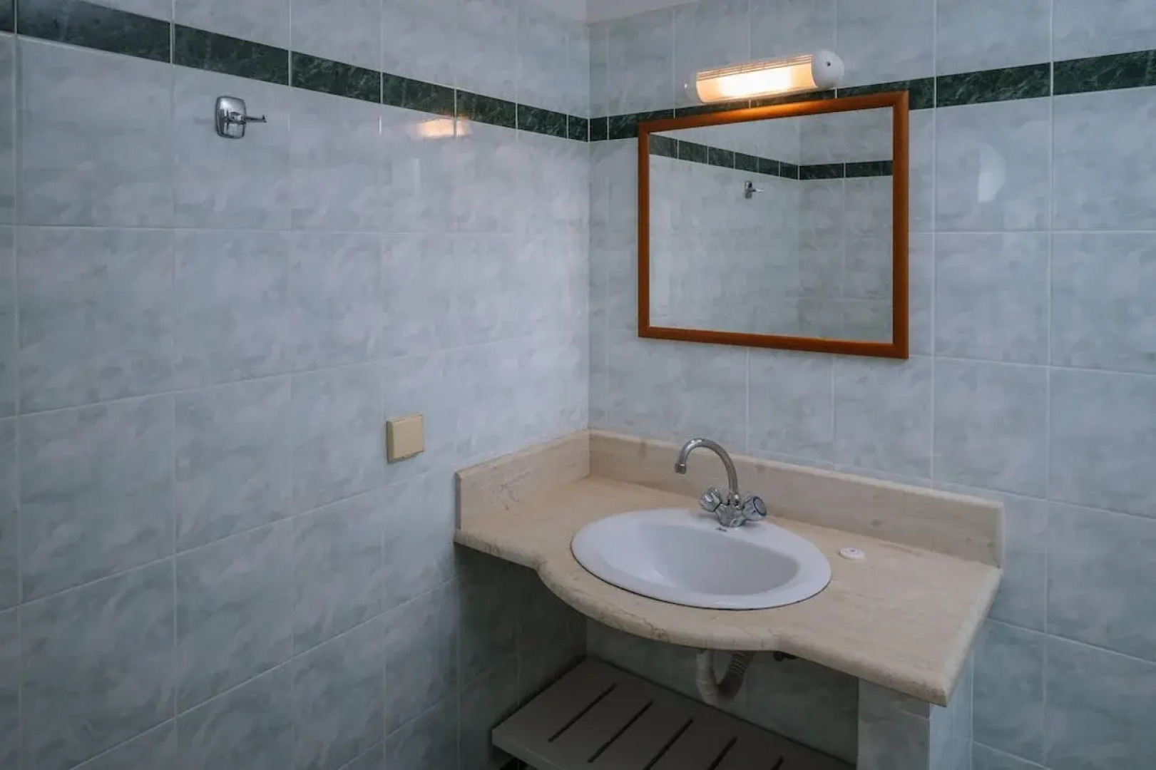 Dionysos Apartments and Studios