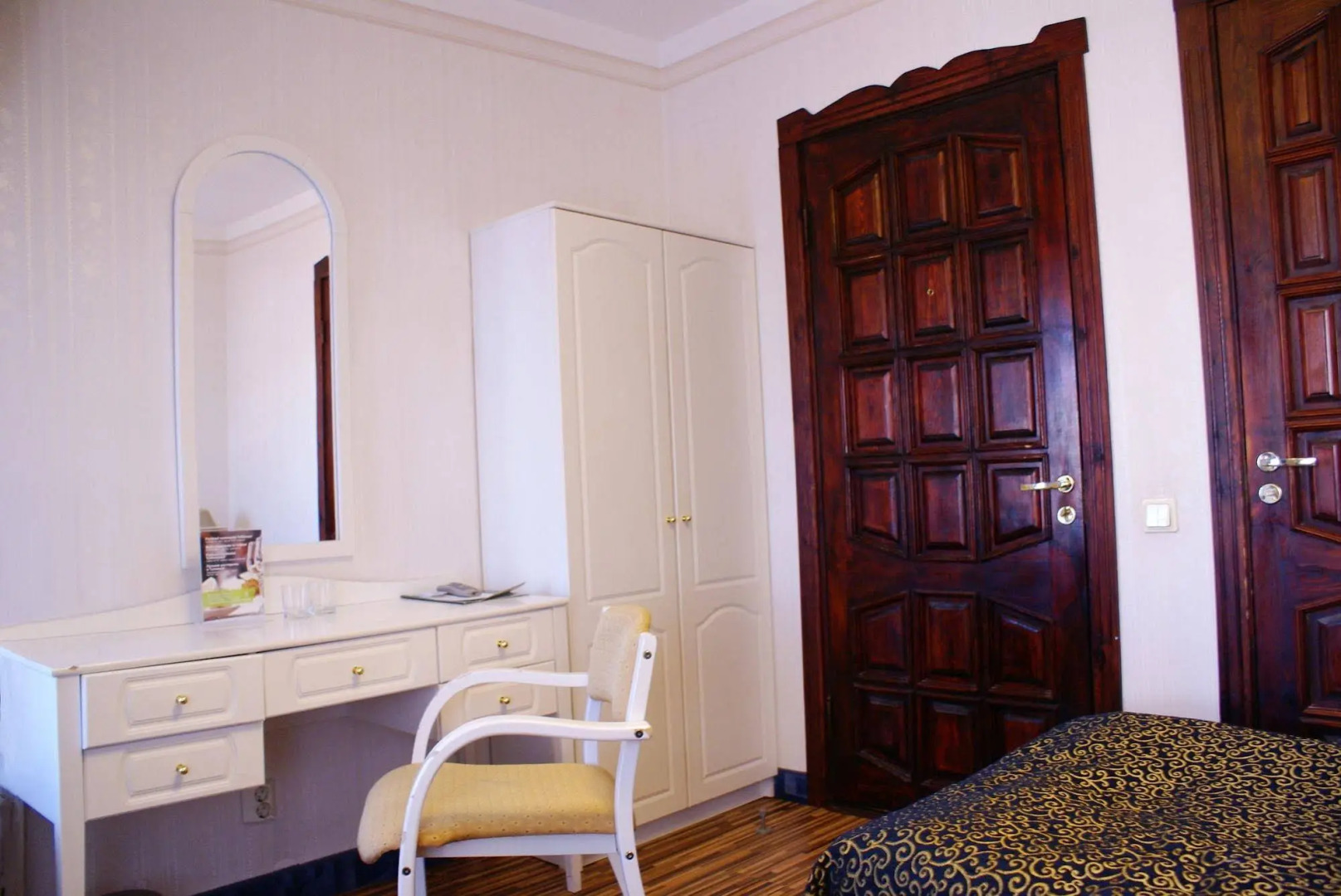 Отель Olevi Residents