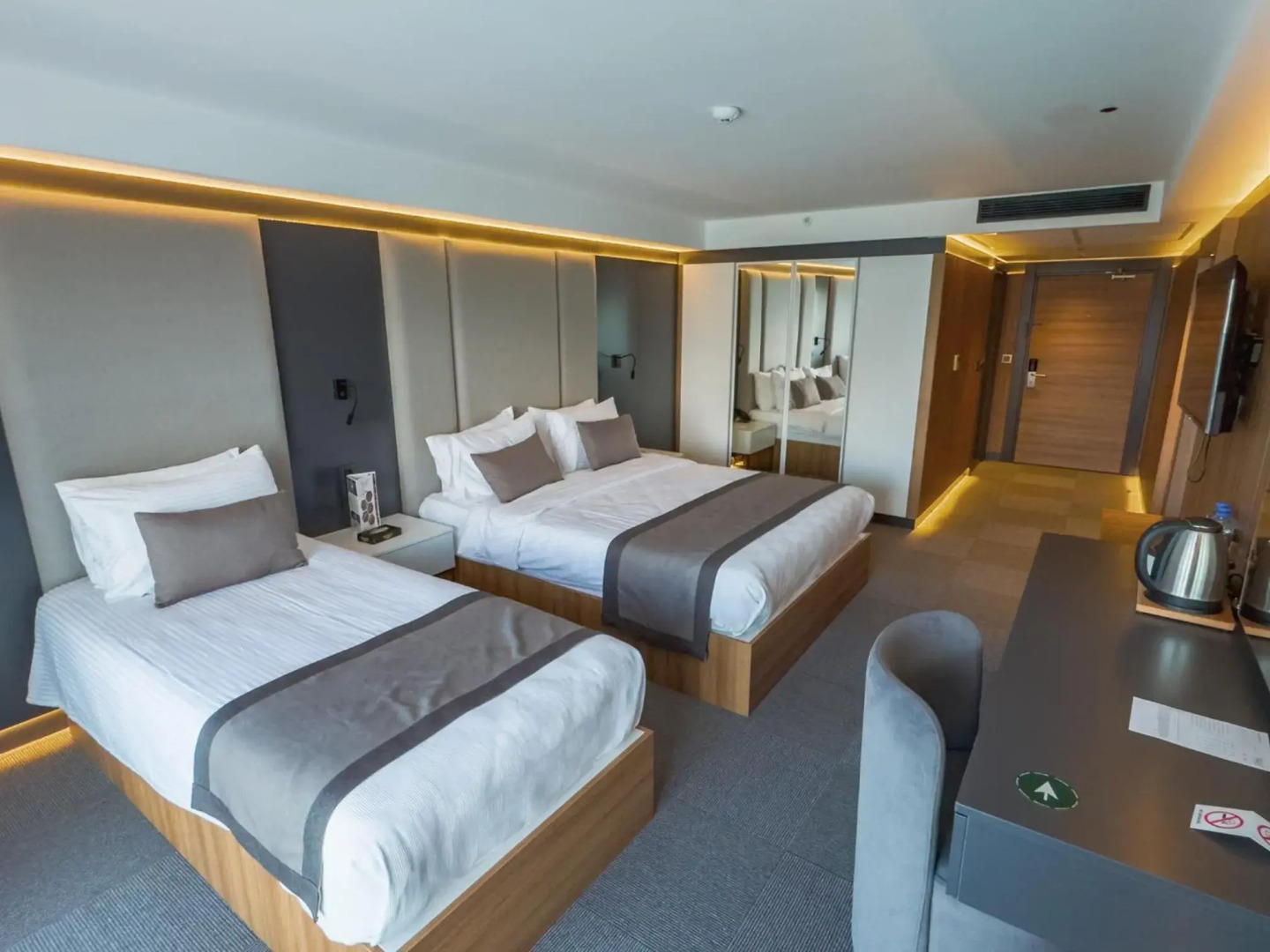 Sera Lake Center Hotel