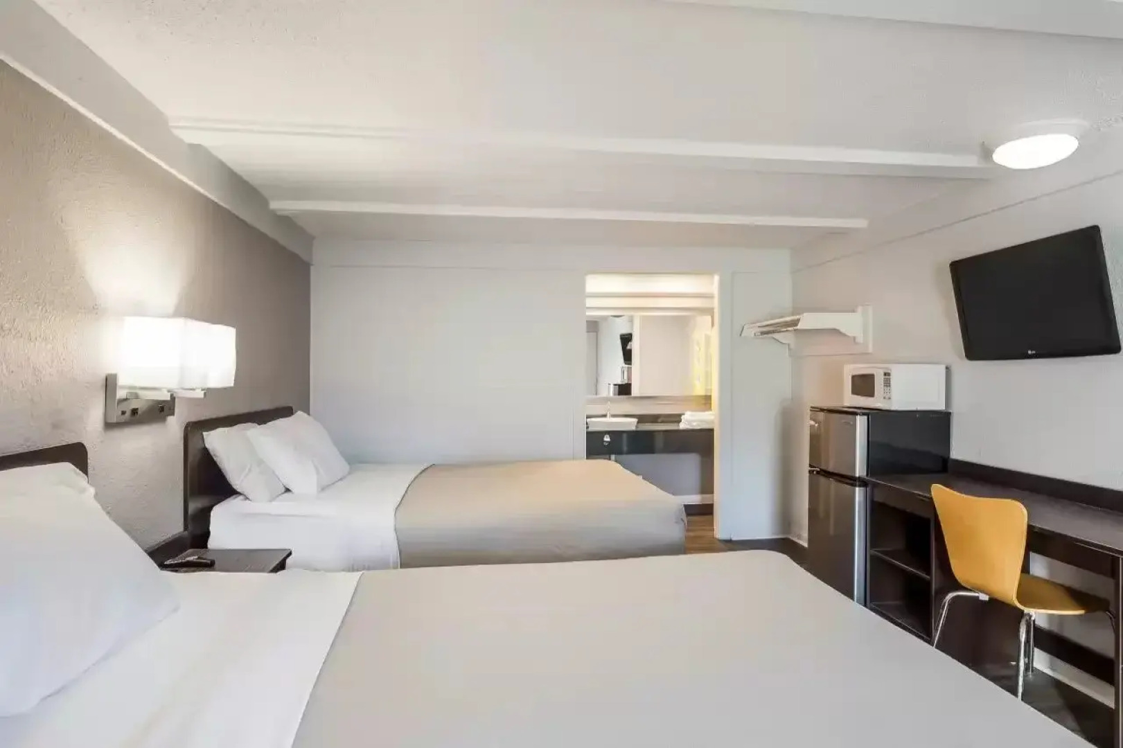 Rodeway Inn & Suites Fenton