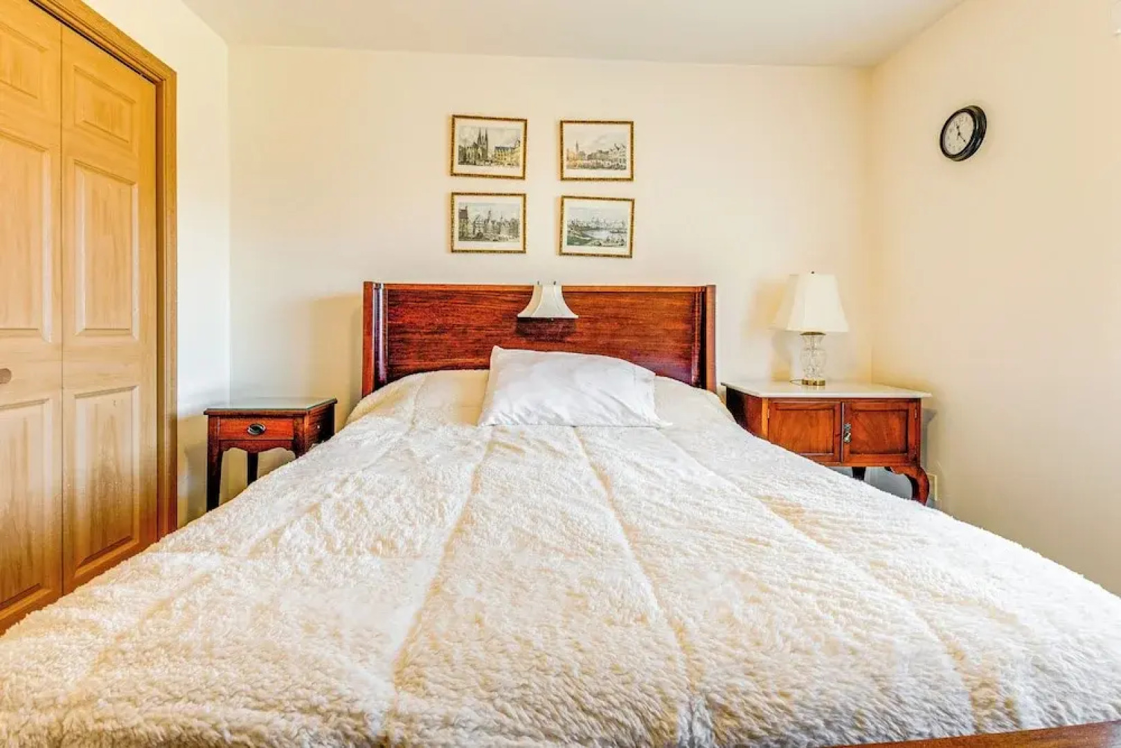 2 Mi to Lake Michigan: Cozy Duplex w/ Private Yard