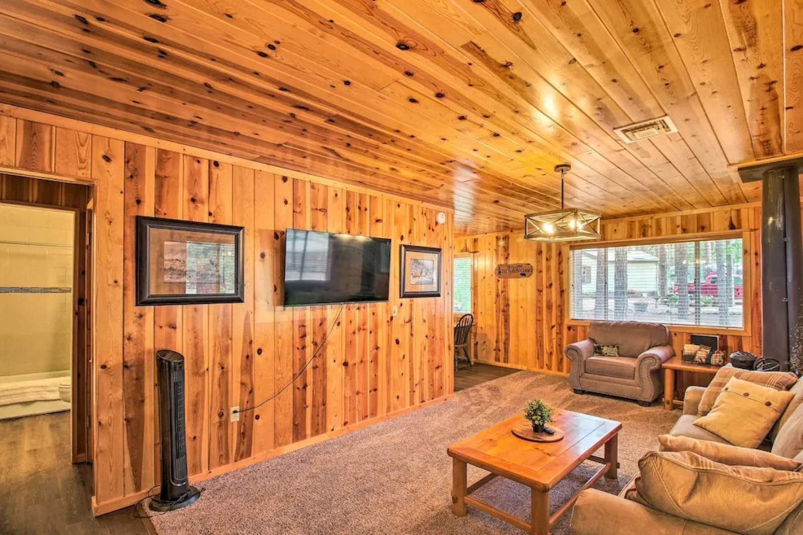 Bring a Pet: Pinetop Cabin w/ Game Room!