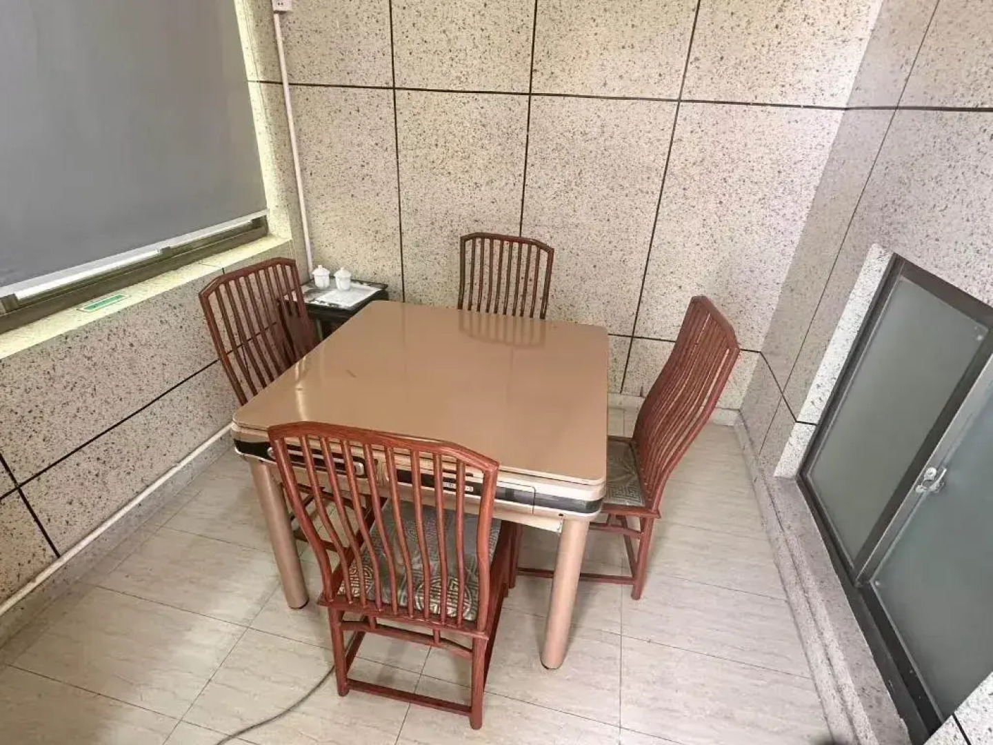 Vienna International Hotel (Haikou Old Town High-speed Railway Station)