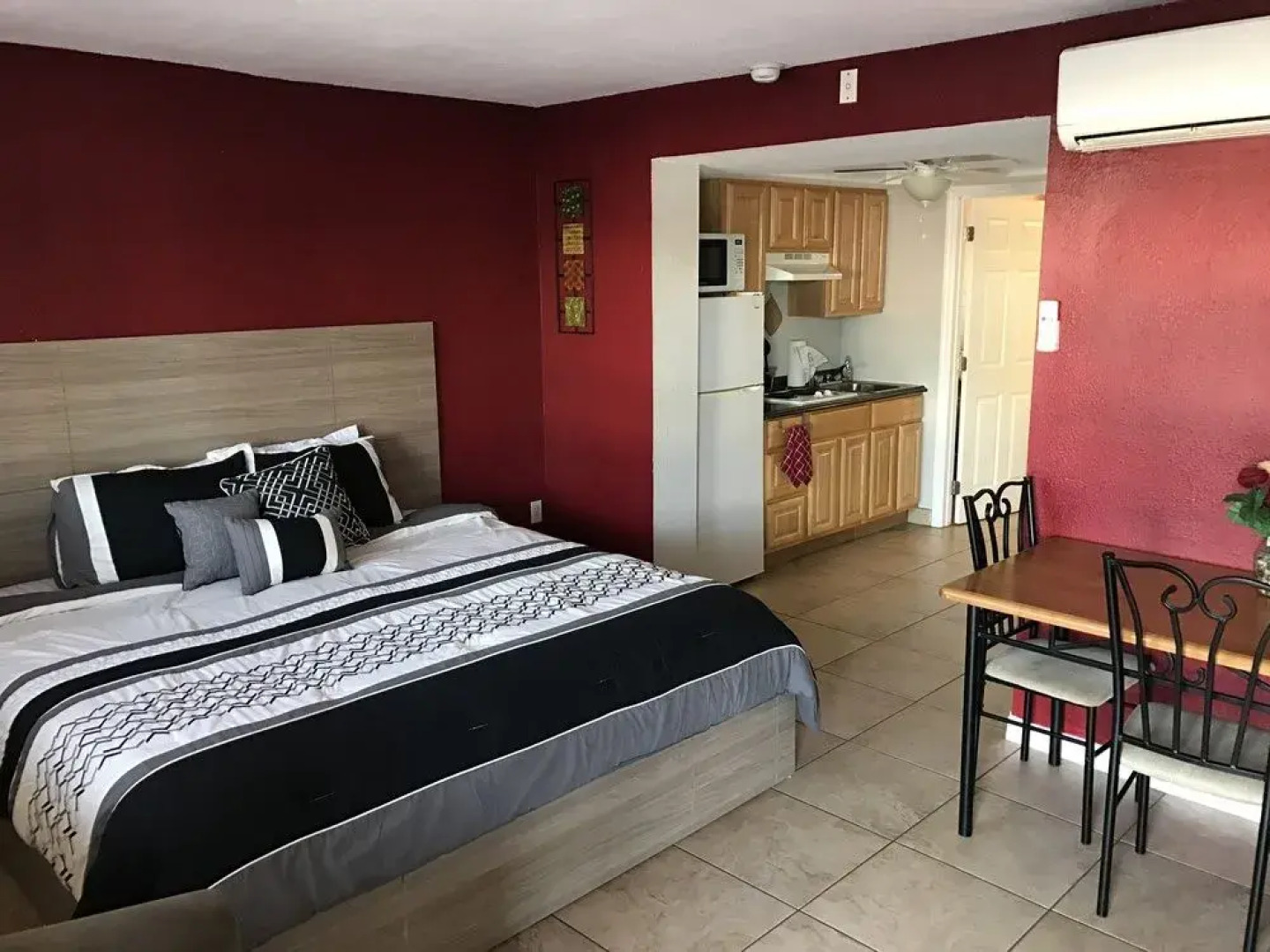 Tip Top Isles Waterfront Resort & Marina