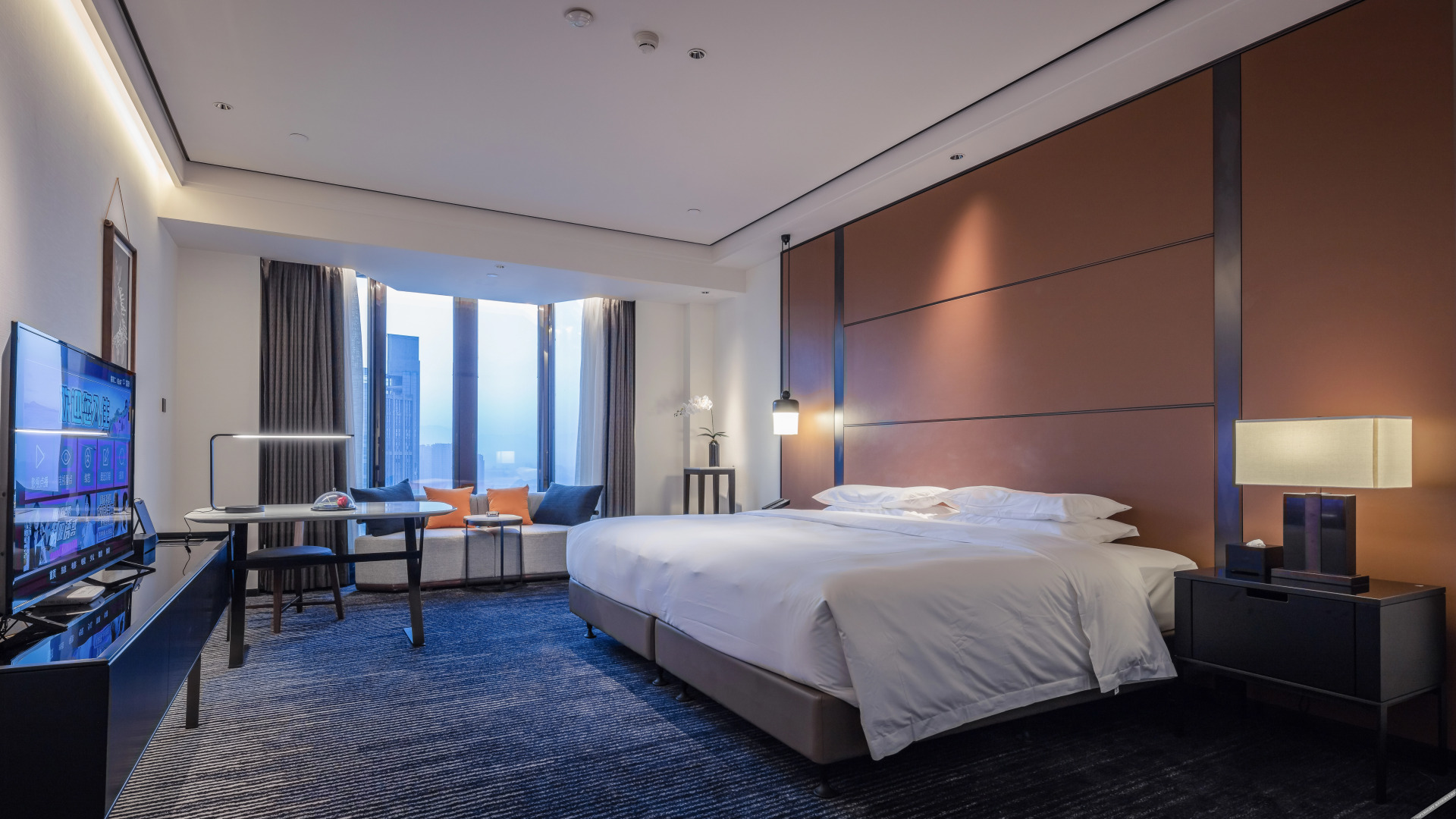 Wellton Royal Garden Hotel