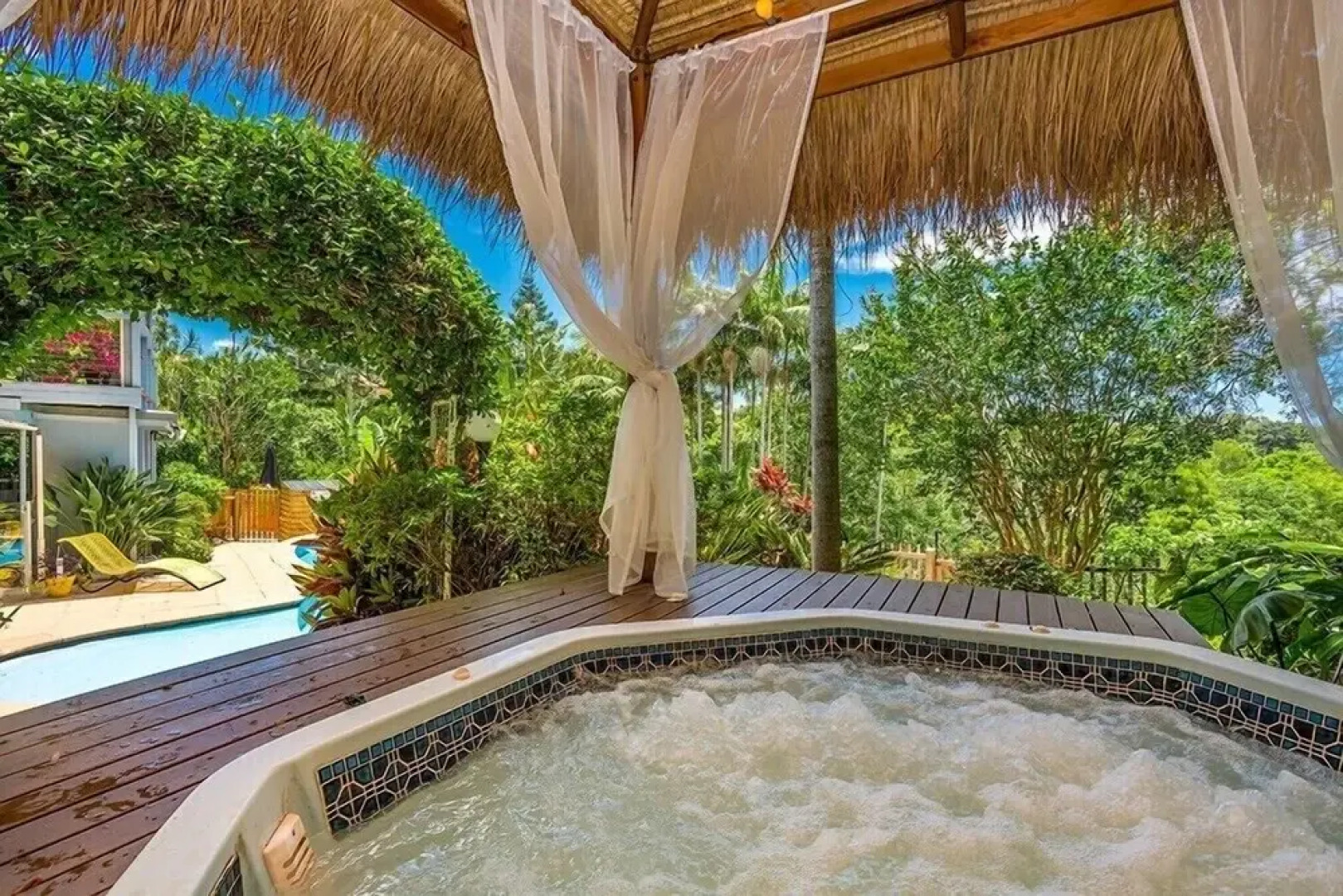 Funky Ocean Shores Getaway