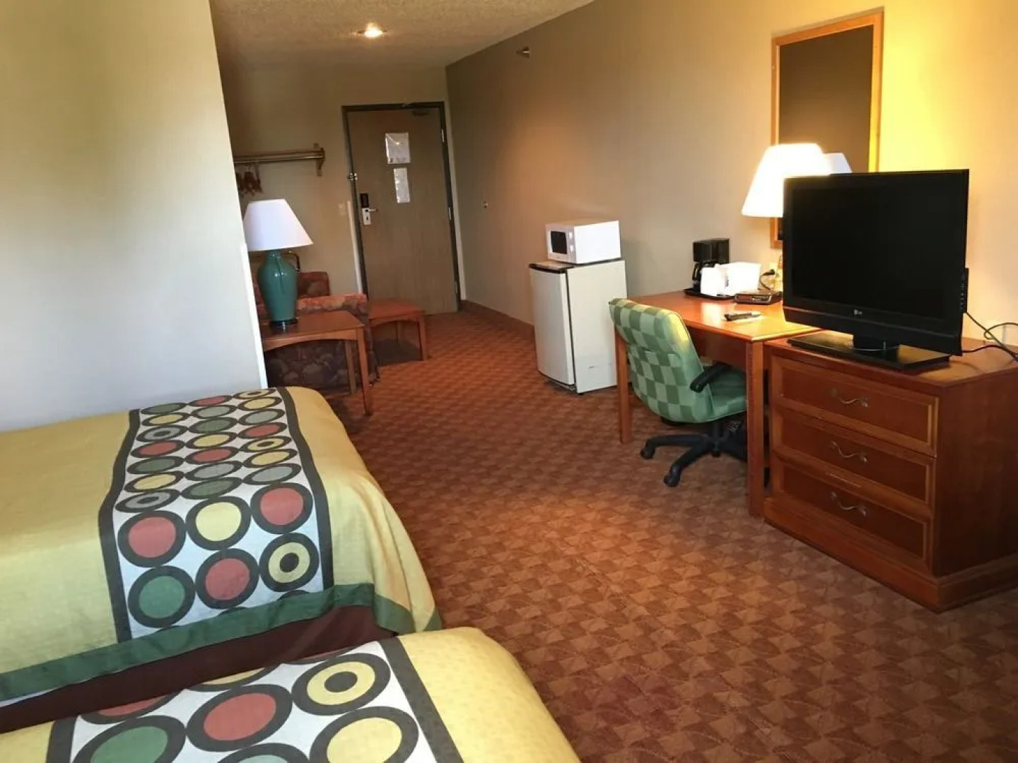 Super 8 By Wyndham Howe