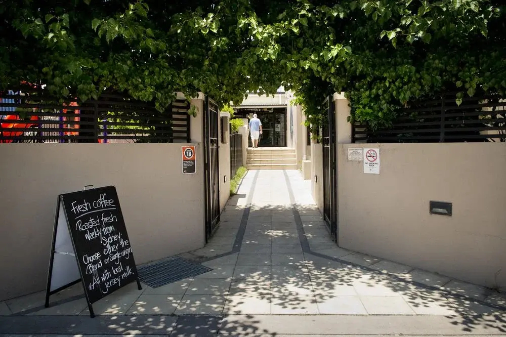 Roundabout Inn Gloucester