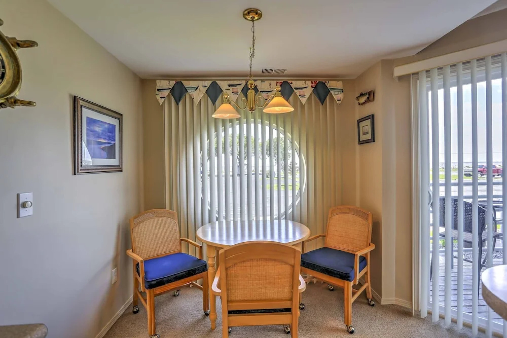 Charming Port Clinton Condo w/ Community Amenities