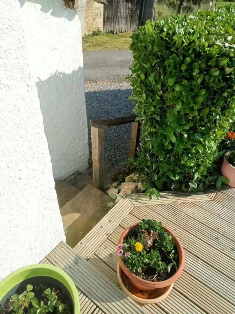 The Two Vines 2 Bed House in Chez Ravard