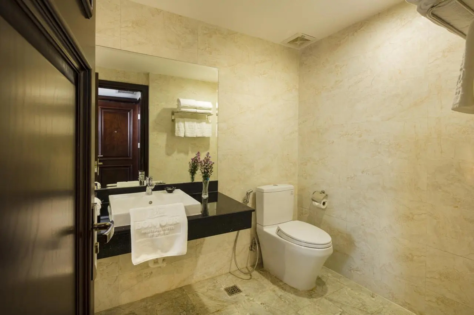 Bonjour Nha Trang Hotel