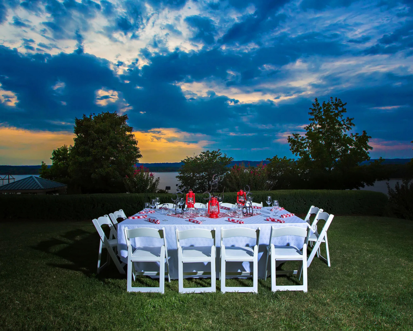 Chateau On The Lake Resort Spa and Convention Center