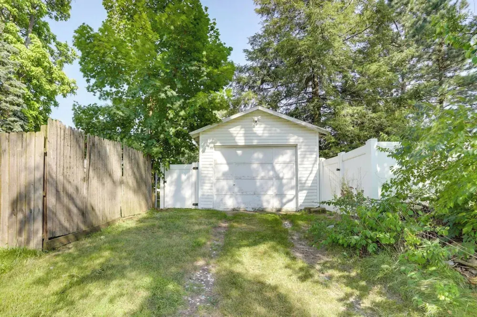 Lovely Home in South Bend: Walk to Notre Dame!