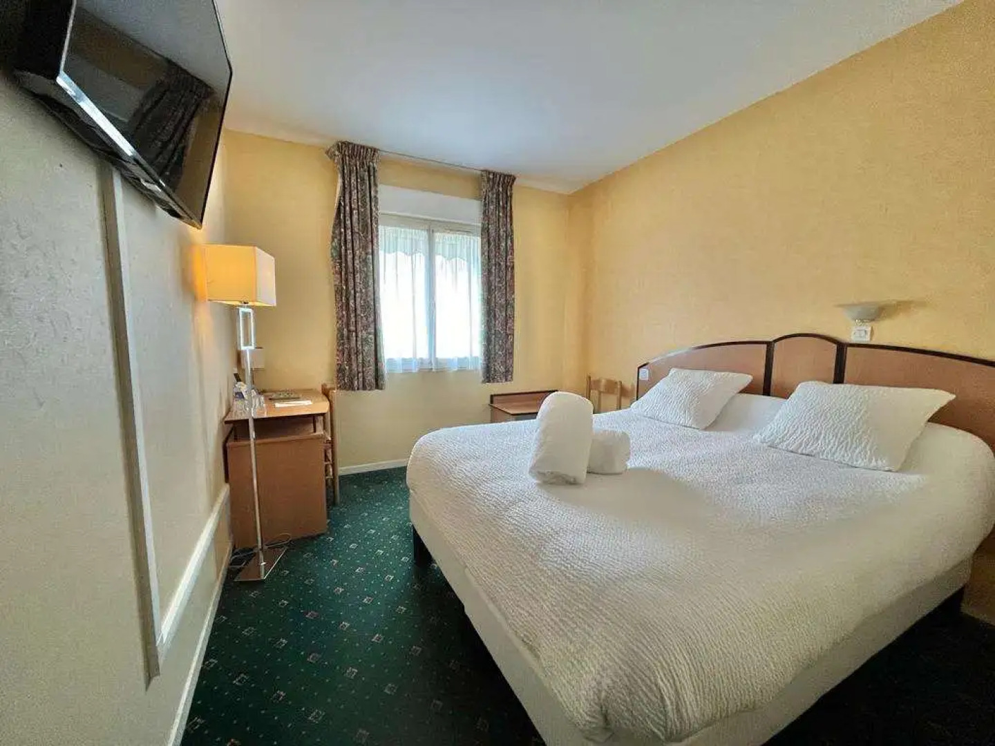 Logis Hôtel Sully le Château