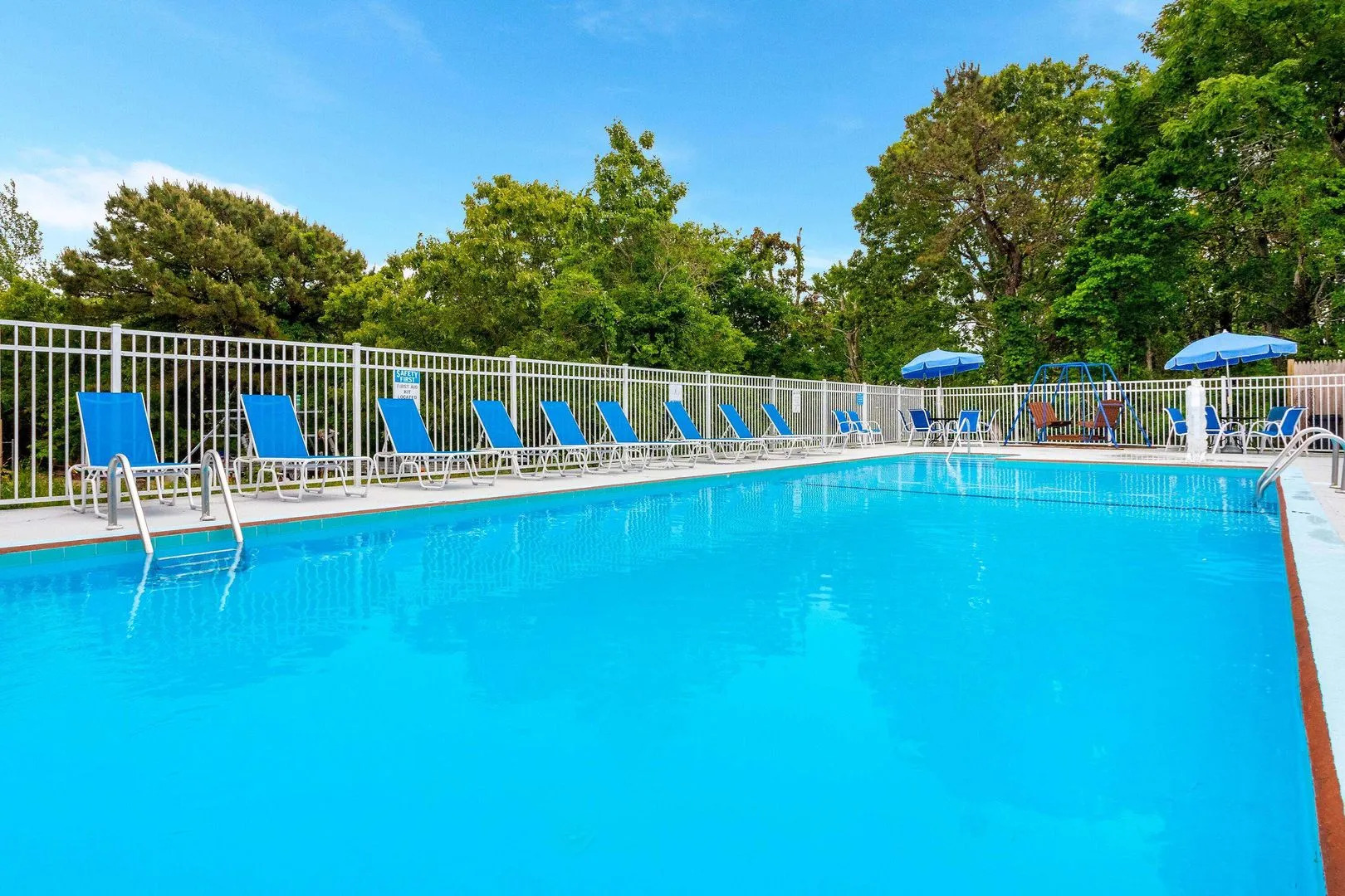 Travelodge by Wyndham Cape Cod Area