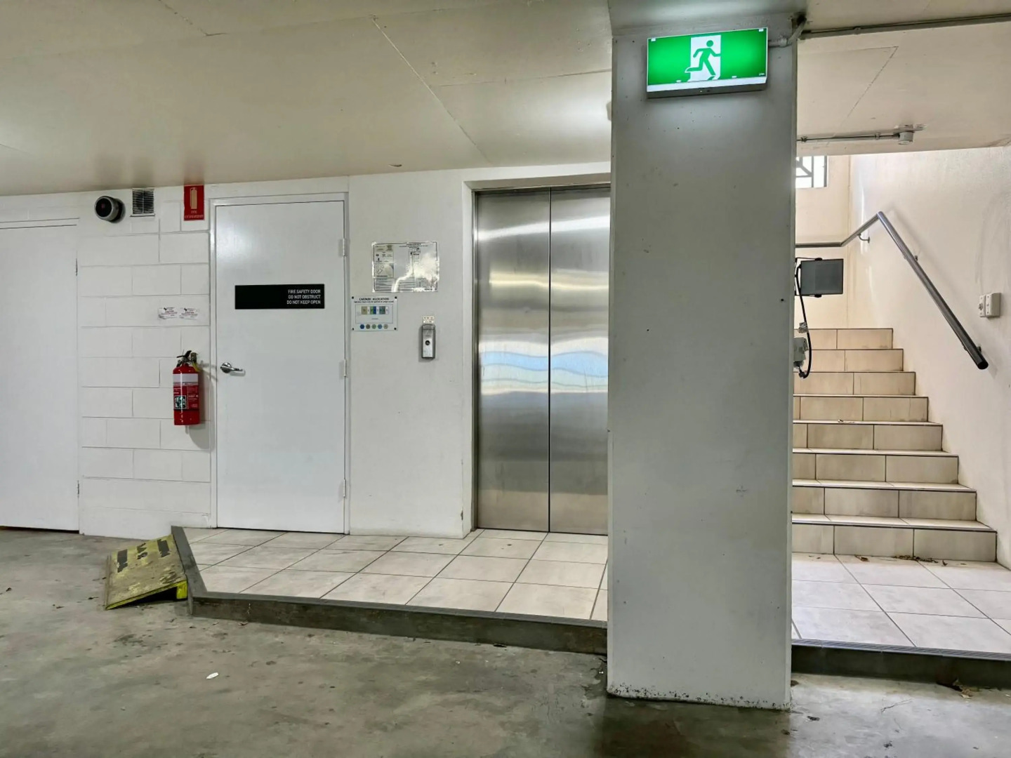 Townsville Lighthouse - 3/103 Strand