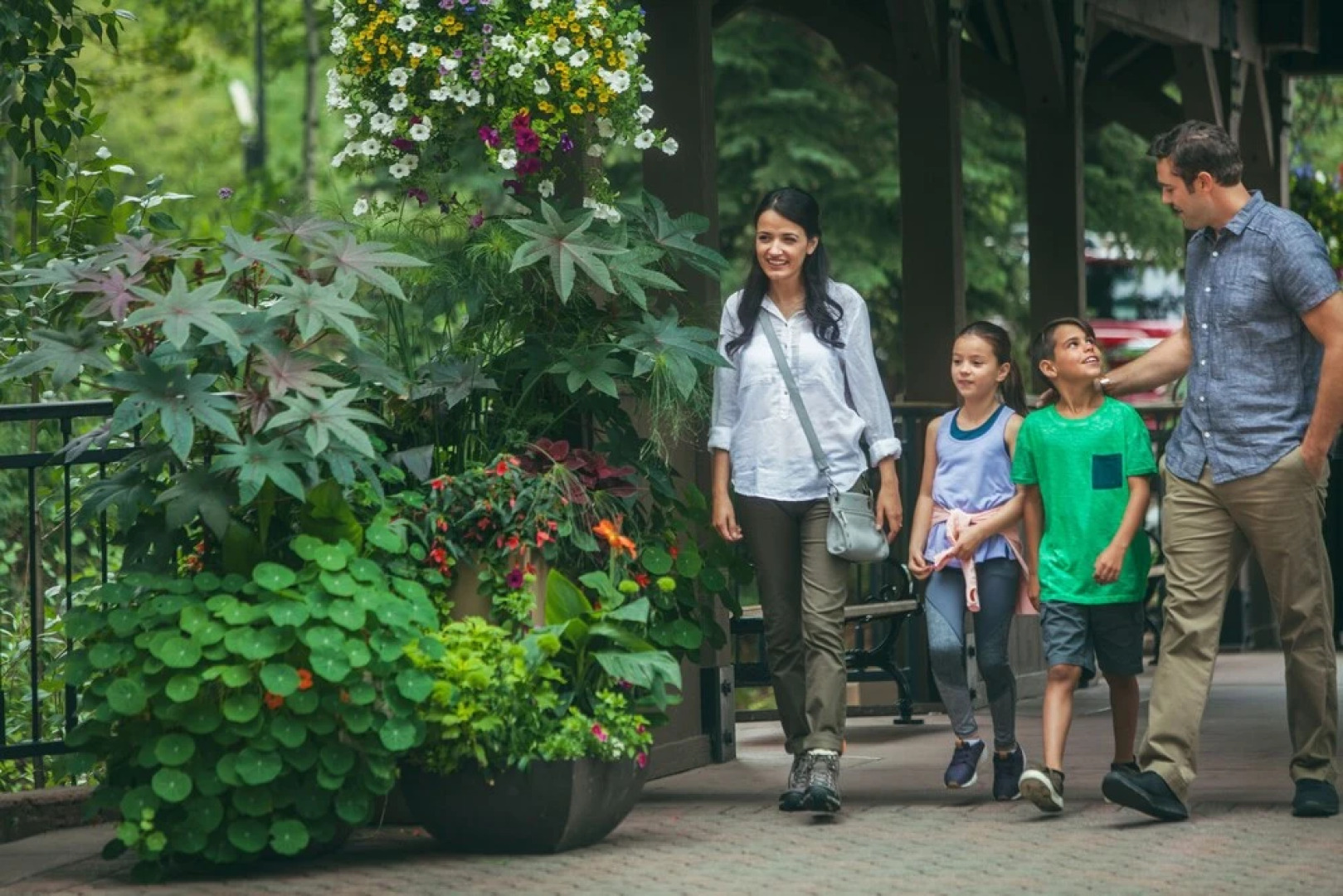 2br- Arrowhead Village- Great Location And Gorgeous  2 Bedroom Condo by RedAwning