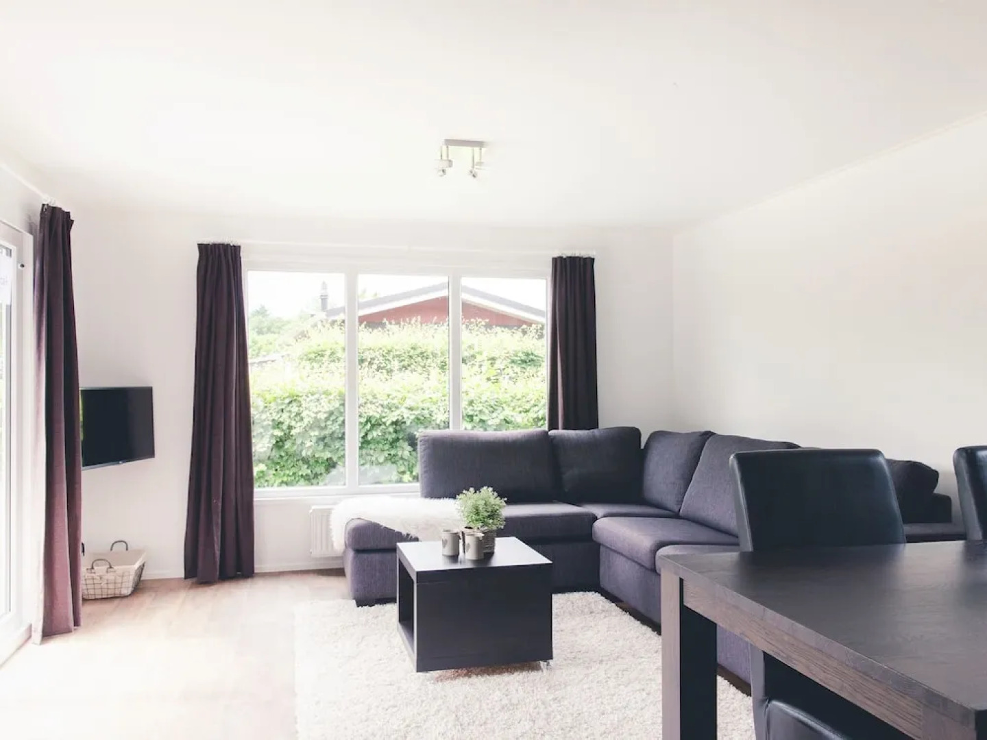 Comfortable Chalet on the Edge of the Forest