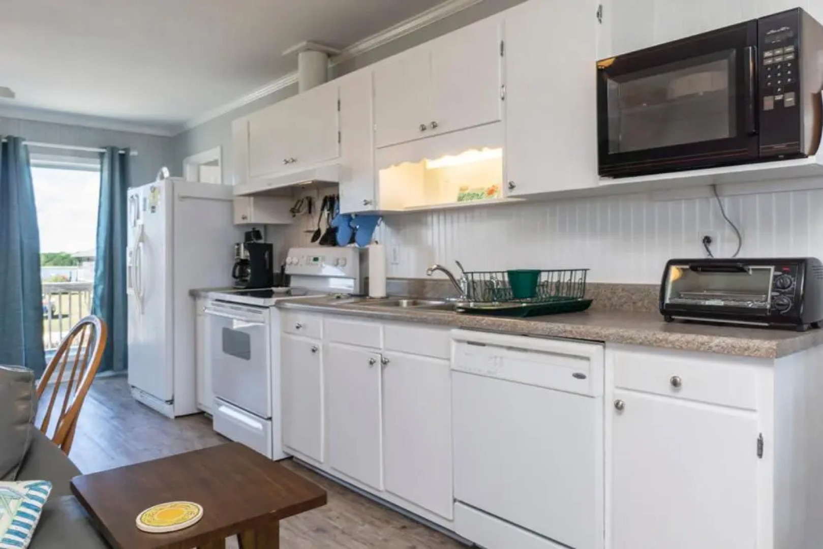 Friendship Lodge by Oak Island Accommodations