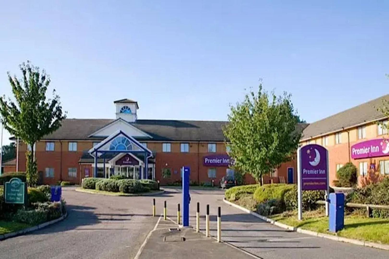 Premier Inn Luton South - M1 J9
