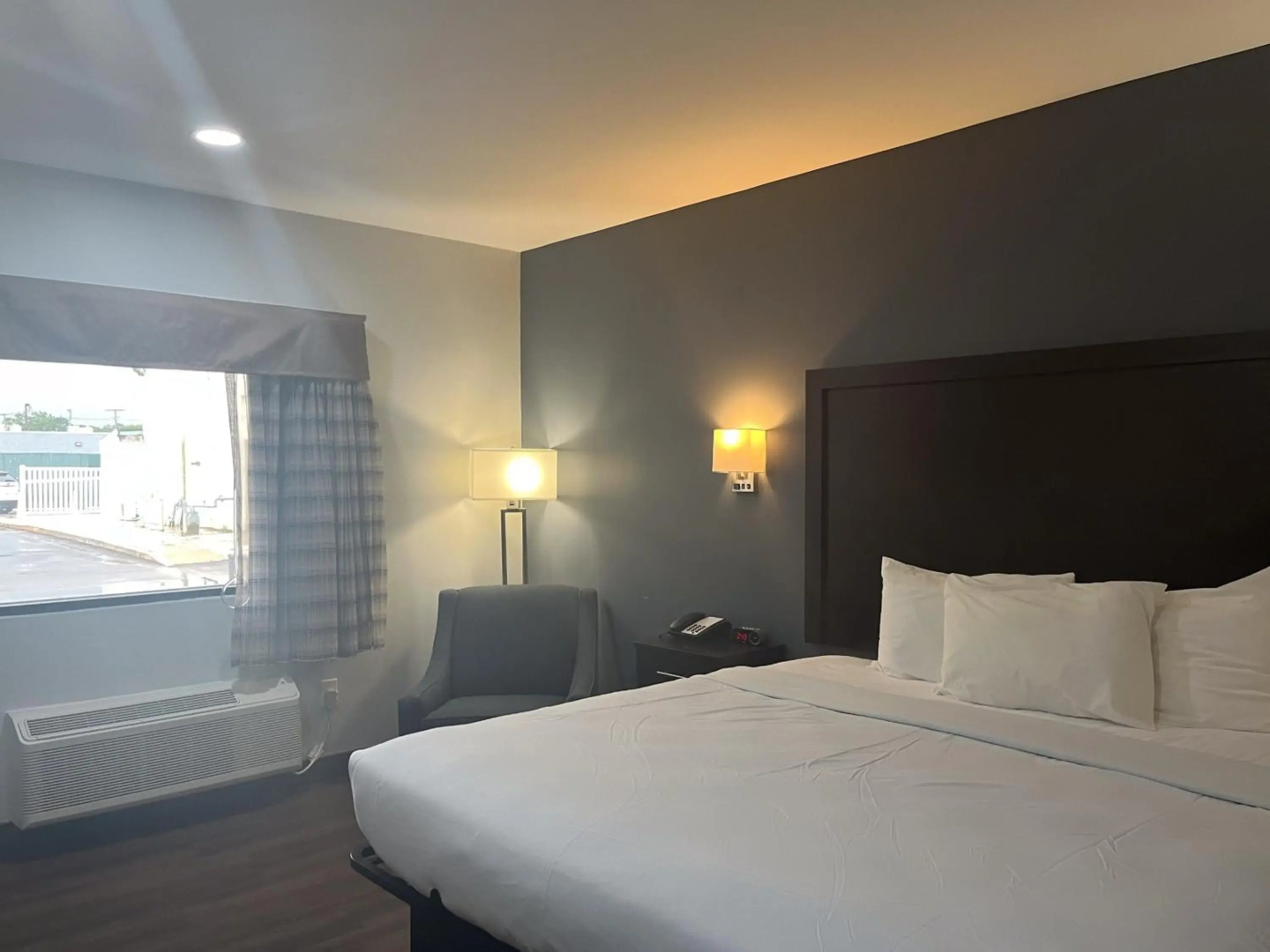 Motel 6 Norfolk, VA – East Little Creek