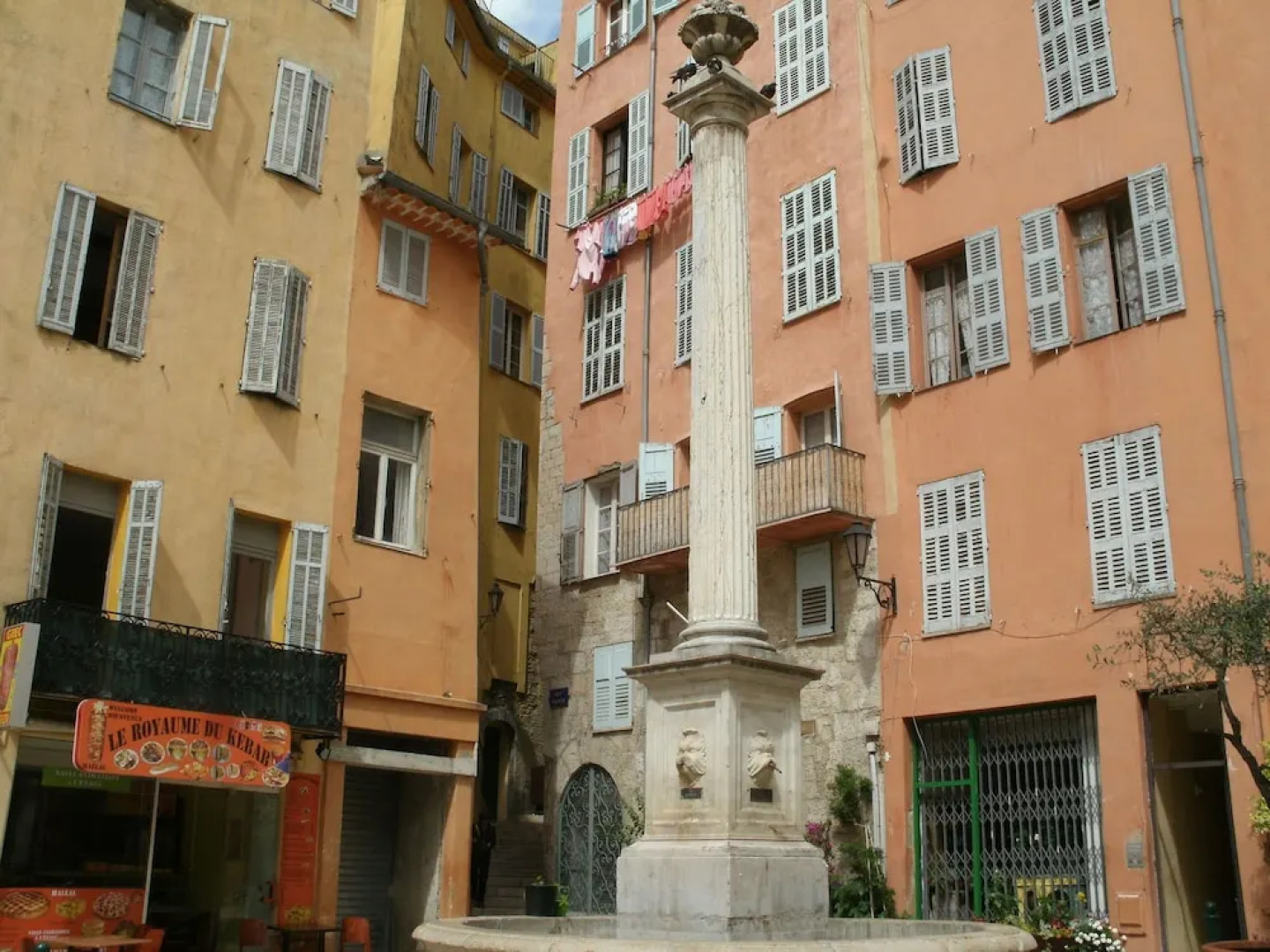 Majestic Villa in Mouans-Sartoux with Swimming Pool