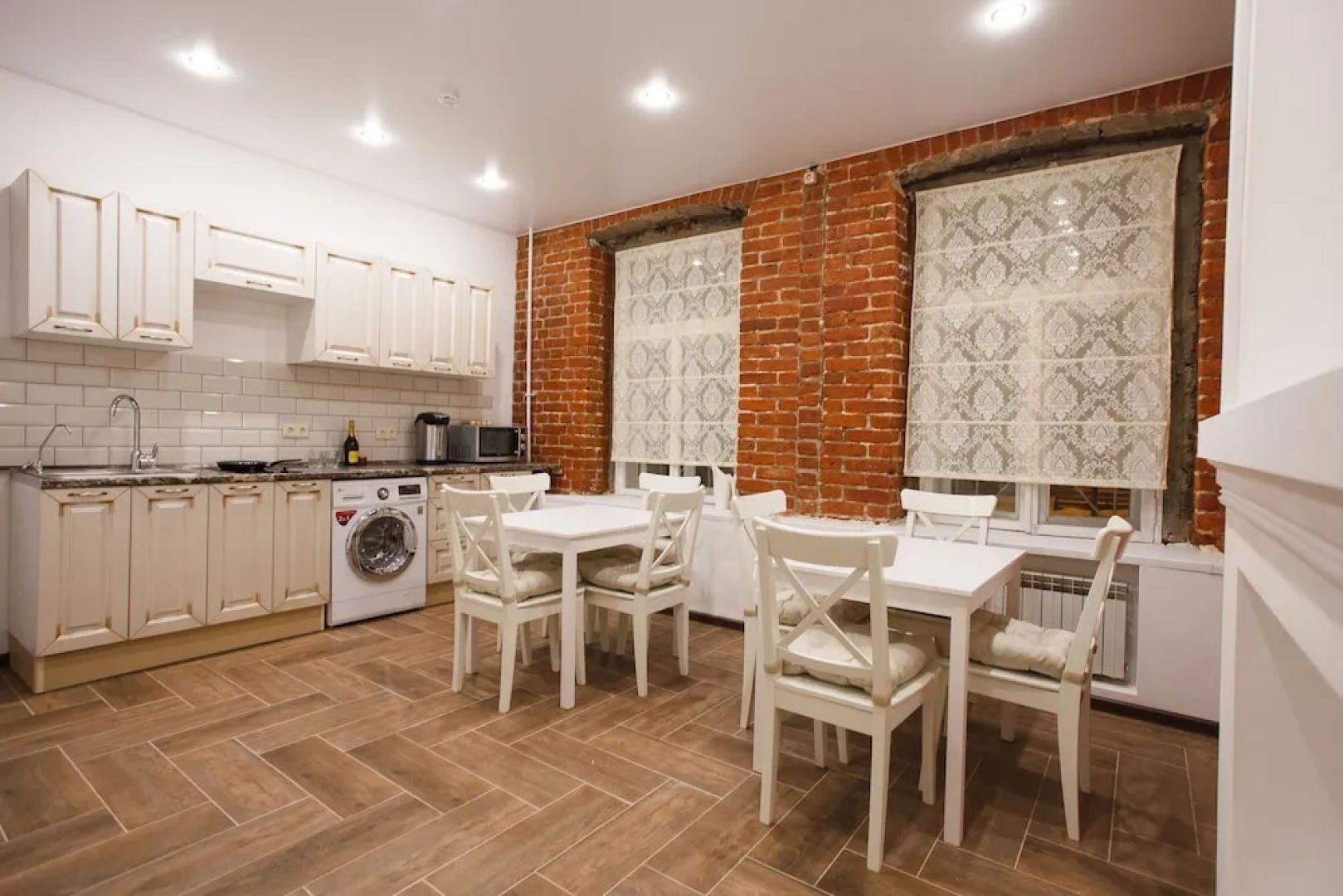 Capsule Hotel InterQUBE Chistye Prudy