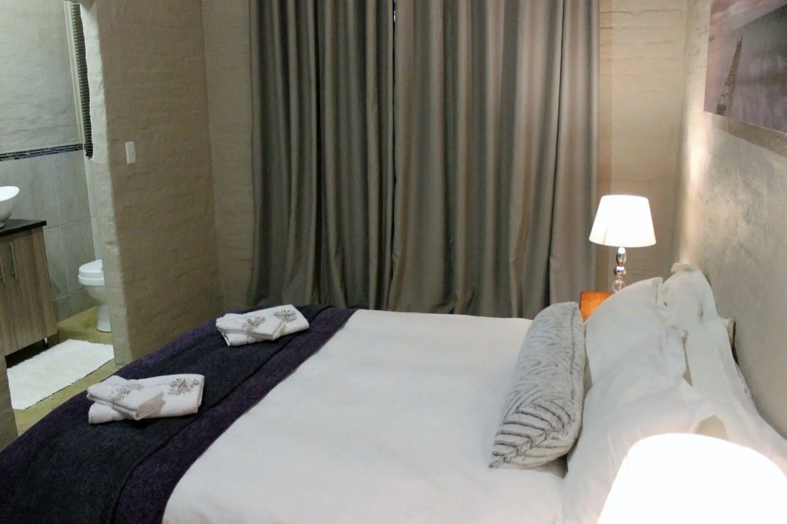 Ibis Way Guest House