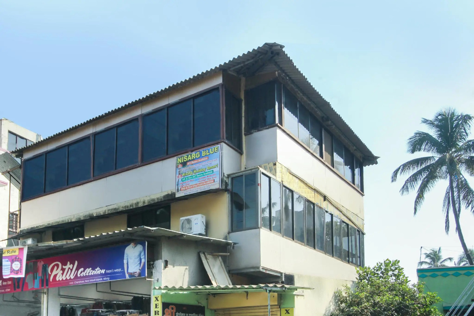 OYO 69575 Nisarg Blue