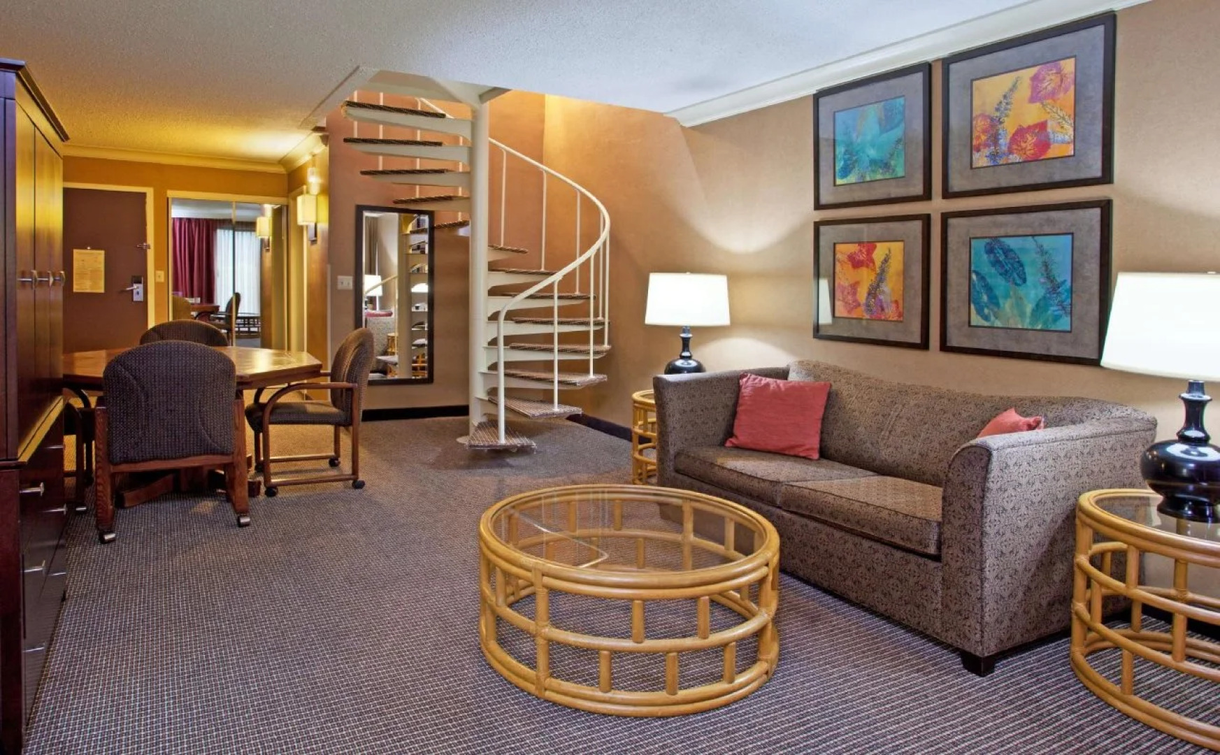 DoubleTree by Hilton Washington Meadow Lands Casino Area