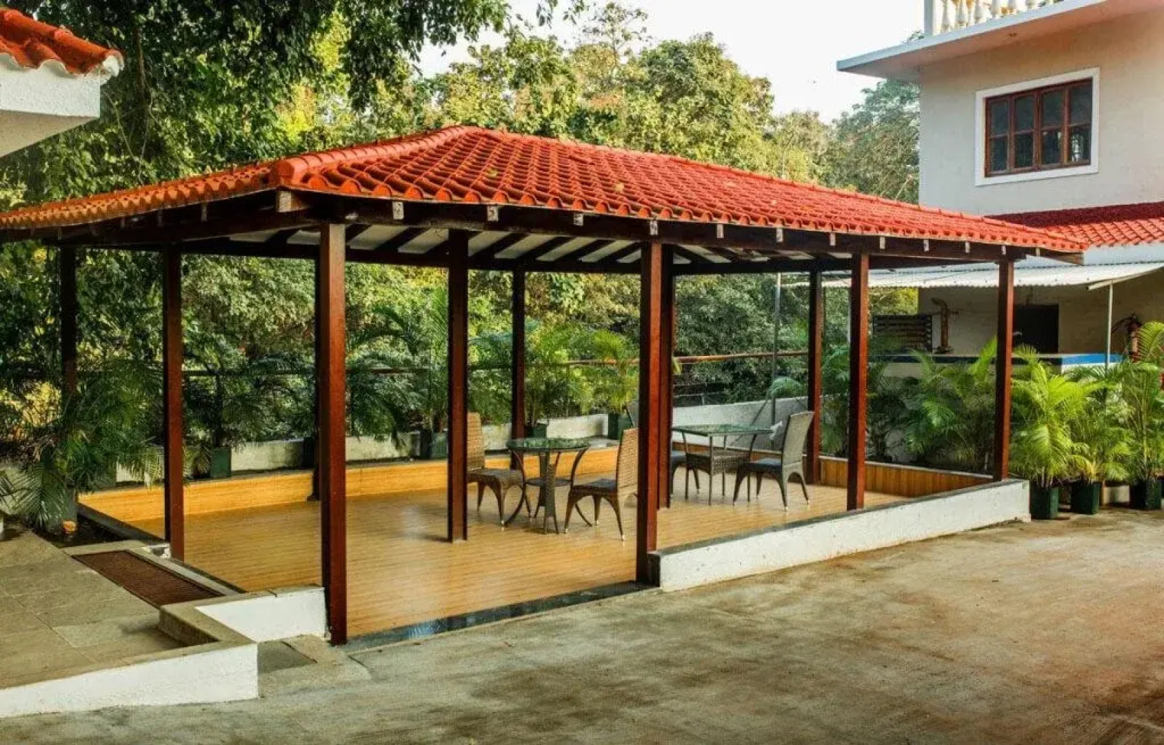 Paradise Villas & Resort