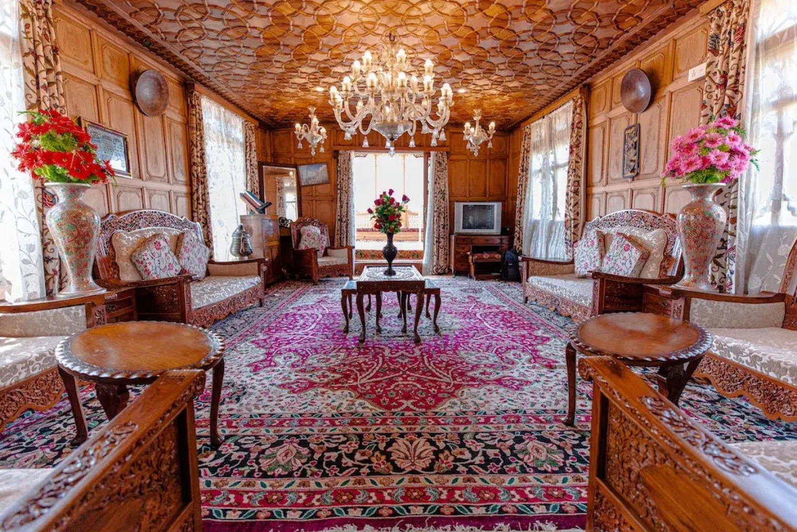 Sea Hawk Group Of Houseboat